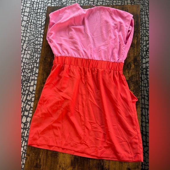 Color blocked mini dress from H&M with pockets - Picture 3 of 3